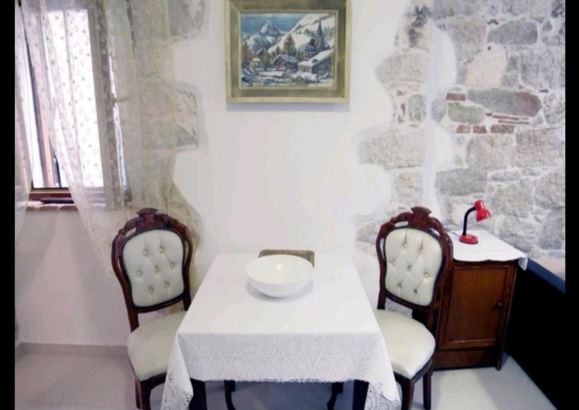 Apartment Martin - 10 Mt To The Beach Rovinj Bagian luar foto