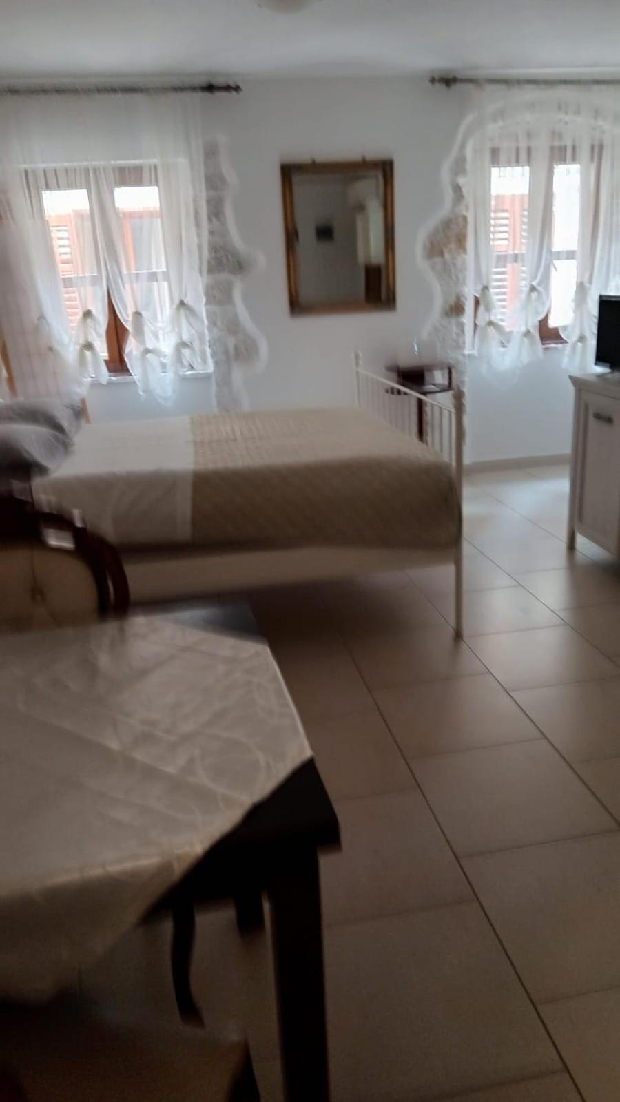 Apartment Martin - 10 Mt To The Beach Rovinj Bagian luar foto